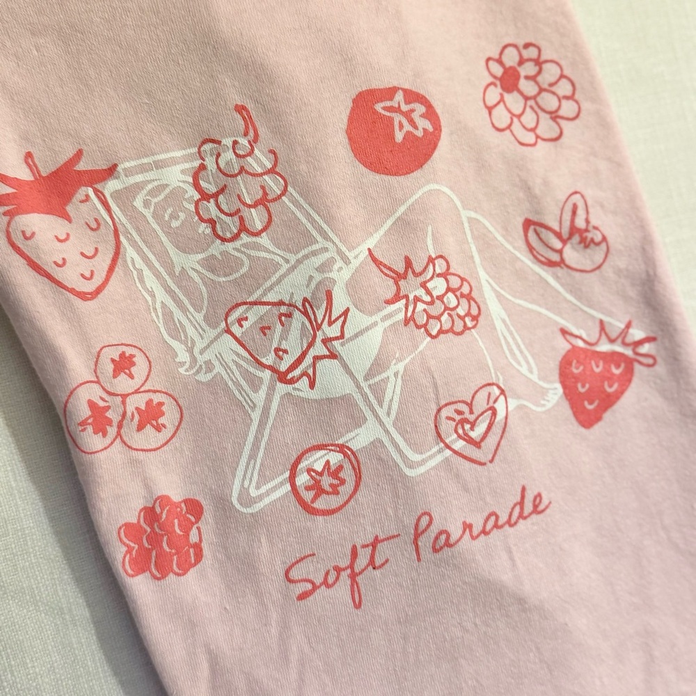 Short’s Brewing Company Soft Parade Fruit Ale Gildan T-Shirt | Size: L | Pink
